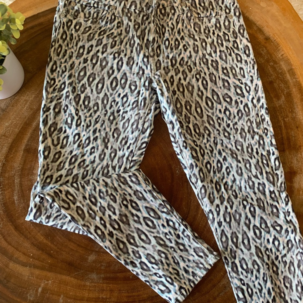 NWOT 7for All Mankind Skinny Jeans Leopard Print Size 25